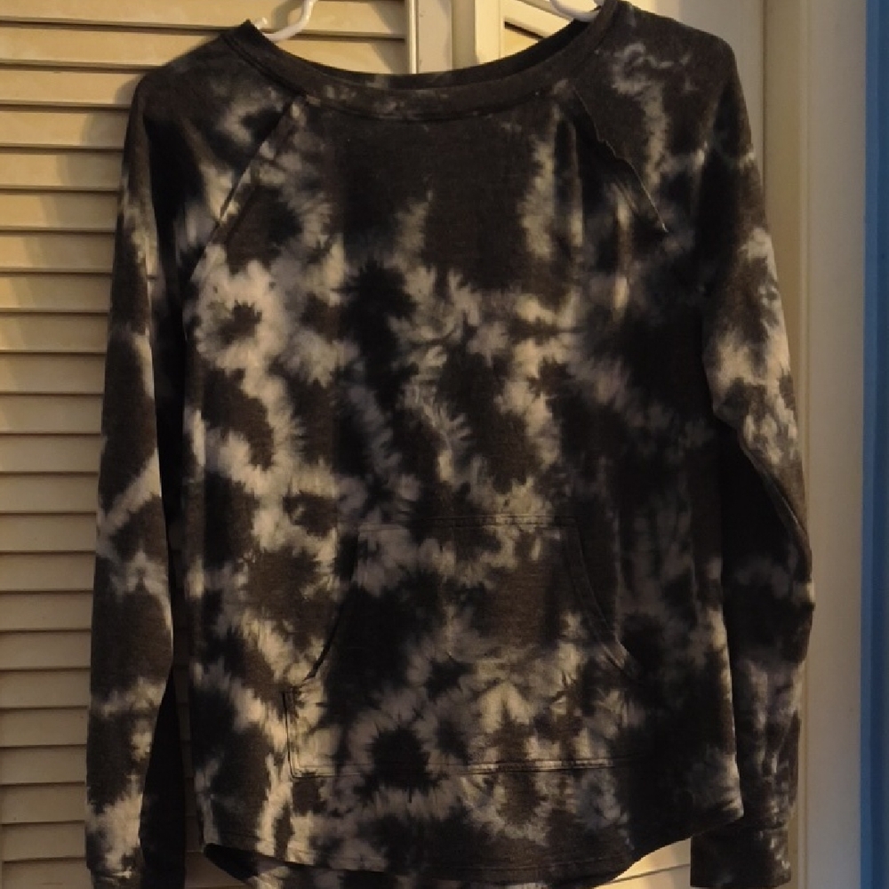 No Boundaries Black and White Tie-Dye Sweatshirt